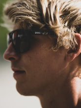 Załaduj obraz do przeglądarki galerii, Okulary POC WILL FABIO ED - Ur. Black Matt/Gold - Clarity ROAD.Violet/Silver Mirror Cat 3