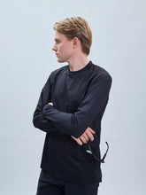 Załaduj obraz do przeglądarki galerii, Koszulka rowerowa POC M's Essential MTB LS Jersey - Ur. Black
