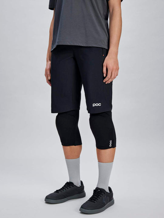 Załaduj obraz do przeglądarki galerii, Spodenki rowerowe POC W's Motion Shorts - Ur. Black