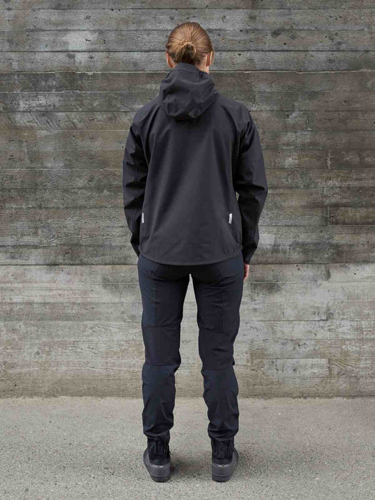 Załaduj obraz do przeglądarki galerii, Spodnie rowerowe POC W's Ardour All-weather Pants - Ur. Black