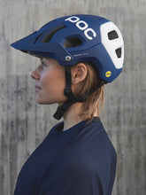 Załaduj obraz do przeglądarki galerii, Kask rowerowy POC TECTAL RACE MIPS - Lead Blue/Hydr. White Matt