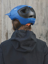 Załaduj obraz do przeglądarki galerii, Kask Rowerowy POC AXION SPIN