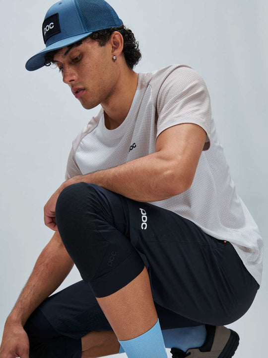 Załaduj obraz do przeglądarki galerii, Koszulka rowerowa POC M's Motion Air S/S Jersey - Okenite Off-White