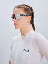 Załaduj obraz do przeglądarki galerii, Okulary rowerowe POC Elicit Toric - Ur. Black/Clarity Trail/Partly Sunny Silver Cat.2