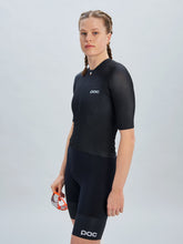 Załaduj obraz do przeglądarki galerii, Koszulka rowerowa POC W's Pristine Jersey - Ur. Black
