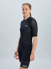 Załaduj obraz do przeglądarki galerii, Koszulka rowerowa POC W's Pristine Jersey - Ur. Black