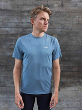 Załaduj obraz do przeglądarki galerii, T-Shirt POC AIR Tee - Calcite Blue