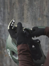 Załaduj obraz do przeglądarki galerii, Rękawice rowerowe POC SAVANT MTB Glove - Epid. Green - poc warszawa
