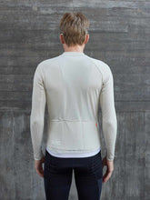 Załaduj obraz do przeglądarki galerii, Bluza rowerowa POC M&#39;s Thermal Lite LS Jersey - Light Sandstone Beige
