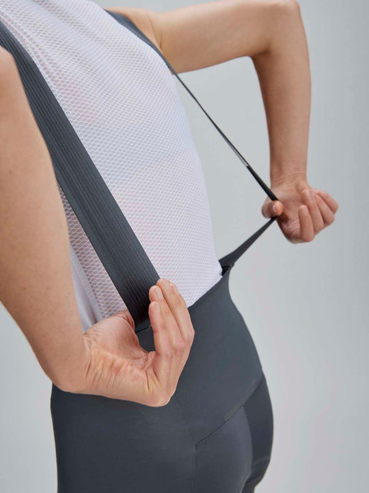 Załaduj obraz do przeglądarki galerii, Spodenki rowerowe POC W's Raceday Bib Shorts - Sylvanite Grey

