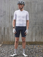 Załaduj obraz do przeglądarki galerii, Koszulka rowerowa POC M’s PRISTINE PRINT Jersey - Hydr. White - poc warszawa
