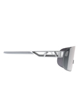 Załaduj obraz do przeglądarki galerii, Okulary rowerowe POC Elicit - Arg. Silver | Clarity Define Grey Silver Mirror cat. 3
