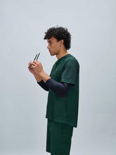Załaduj obraz do przeglądarki galerii, Koszulka rowerowa POC M's Motion Air S/S Jersey - Parg. Green
