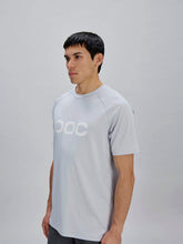 Załaduj obraz do przeglądarki galerii, Koszulka rowerowa POC M's Reform Enduro Tee - Granite Grey
