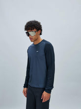 Załaduj obraz do przeglądarki galerii, Koszulka rowerowa POC M's Motion Air L/S Jersey - Apat. Navy
