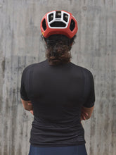 Załaduj obraz do przeglądarki galerii, Koszulka rowerowa POC W’s ESSENTIAL ROAD LOGO Jersey - Ur. Black - poc warszawa
