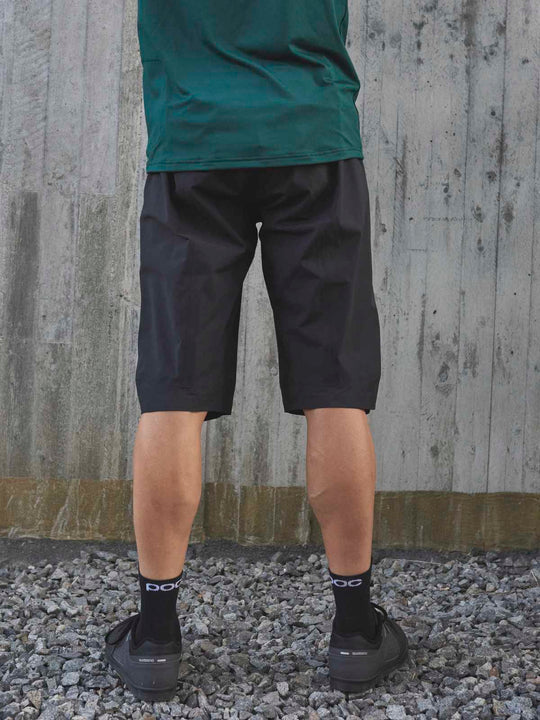 Załaduj obraz do przeglądarki galerii, Spodenki rowerowe POC BASTION Shorts - Ur. Black
