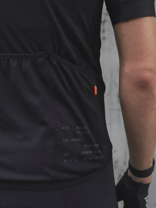 Załaduj obraz do przeglądarki galerii, Koszulka rowerowa POC M&#39;s ESSENTIAL ROAD LOGO Jersey - Ur. Black
