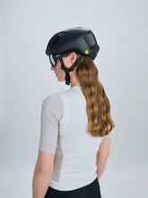 Załaduj obraz do przeglądarki galerii, Koszulka rowerowa POC W´s Cadence Jersey - Okenite Off-White
