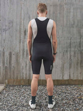 Załaduj obraz do przeglądarki galerii, Spodenki POC ROVE CARGO VPDs Bib Shorts - Ur. Black - poc warszawa
