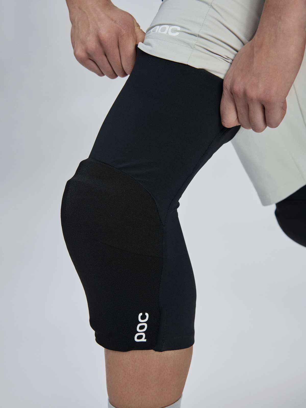 Ochraniacze na kolana POC VPD Max Knee - Ur. Black