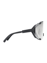 Załaduj obraz do przeglądarki galerii, Okulary POC Devour - Ur. Black/Clarity Photochromic/Changeable Grey Cat.0-3

