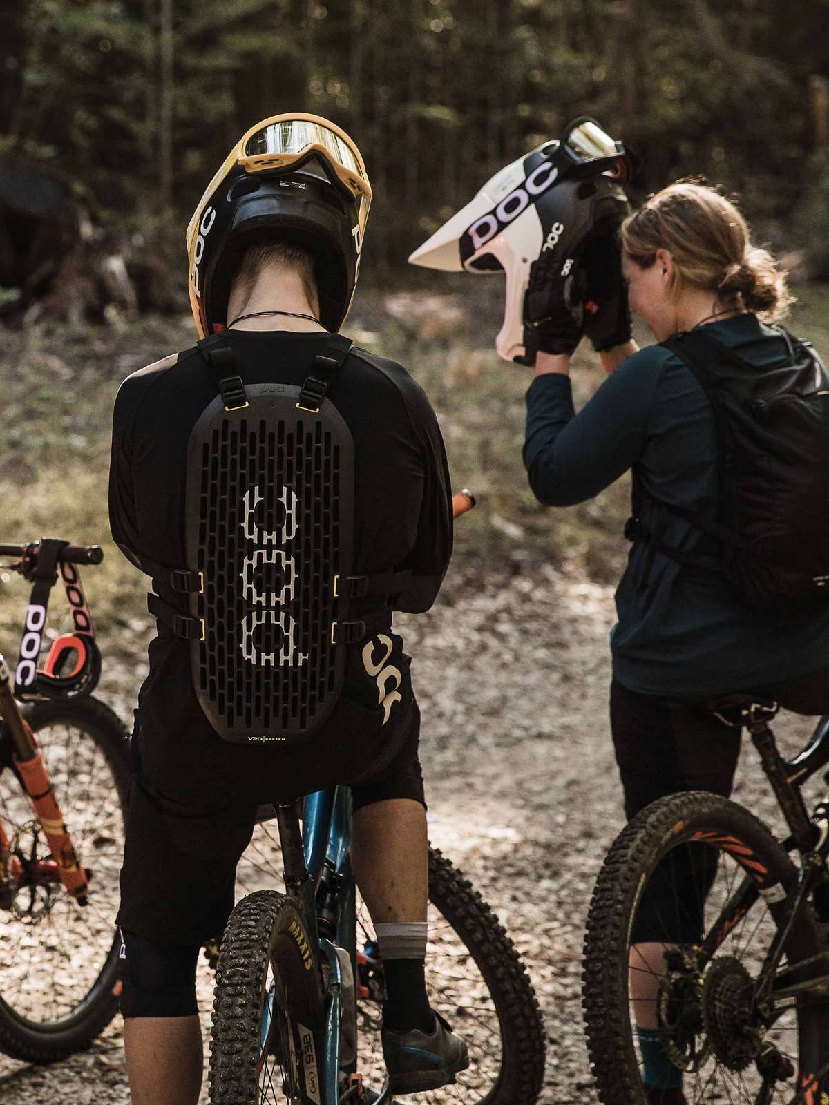 Ochraniacz na tors POC VPD SYSTEM TORSO - Ur. Black