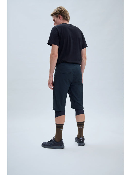 Załaduj obraz do przeglądarki galerii, Szorty POC M&#39;s Essential Casual Shorts - Ur. Black
