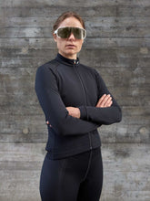 Załaduj obraz do przeglądarki galerii, Kurtka rowerowa damska POC W’s Thermal Jacket - Ur. Black - poc warszawa
