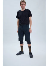 Załaduj obraz do przeglądarki galerii, Szorty POC M’s Essential Casual Shorts - Ur. Black - poc warszawa
