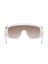 Załaduj obraz do przeglądarki galerii, Okulary rowerowe POC Devour Wide Fit - Hyd. White | Clarity Trail /Partly Sunny Silver Cat 2 - TU - poc warszawa
