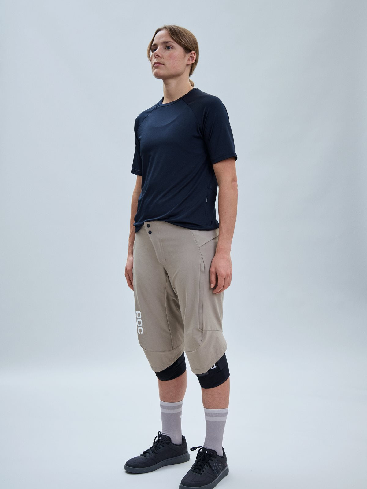 Spodenki rowerowe POC W's Infinite All-mountain Shorts - Moonstone Grey