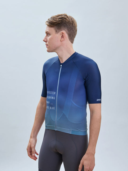 Załaduj obraz do przeglądarki galerii, Koszulka rowerowa POC M's Pristine Print Jersey - Gradient Turmaline Navy
