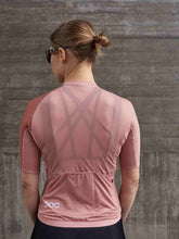 Załaduj obraz do przeglądarki galerii, Koszulka rowerowa POC W’s AIR Jersey - Rock Salt/Himalayan Salt - poc warszawa
