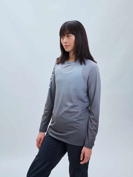 Załaduj obraz do przeglądarki galerii, Koszulka rowerowa POC W's Essential MTB Lite LS Jersey - Gradient Sylvanite Grey
