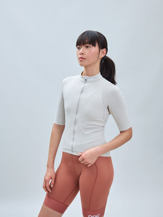 Załaduj obraz do przeglądarki galerii, Koszulka rowerowa POC W&#39;s Thermal Lite Jersey - Light Sandstone Beige
