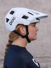 Załaduj obraz do przeglądarki galerii, Kask rowerowy POC KORTAL - Hydr. White Matt
