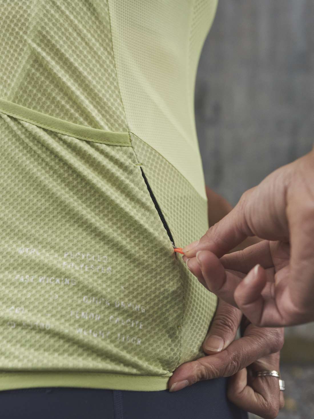 Koszulka rowerowa POC W’s ESSENTIAL ROAD LOGO Jersey - Lemon Calcite - poc warszawa