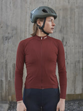 Załaduj obraz do przeglądarki galerii, Koszulka rowerowa POC W&#39;s AMBIENT Thermal Jersey - Garnet Red

