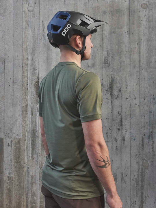 Załaduj obraz do przeglądarki galerii, Koszulka rowerowa POC M&#39;S REFORM ENDURO LIGHT - Epid. Green
