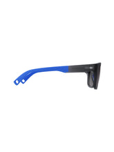 Załaduj obraz do przeglądarki galerii, Okulary przeciwsłoneczne POC Evolve -Ur. Black Trans/Fluo Blue/Clarity POCito/Sunny Grey Cat.3
