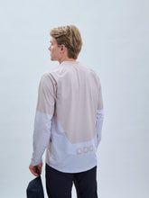 Załaduj obraz do przeglądarki galerii, Koszulka rowerowa POC M&#39;s Essential MTB LS Jersey - Light Sandstone Beige
