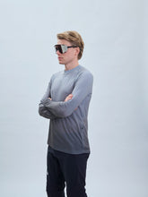 Załaduj obraz do przeglądarki galerii, Koszulka rowerowa POC M's Essential MTB Lite LS Jersey - Gradient Sylvanite Grey
