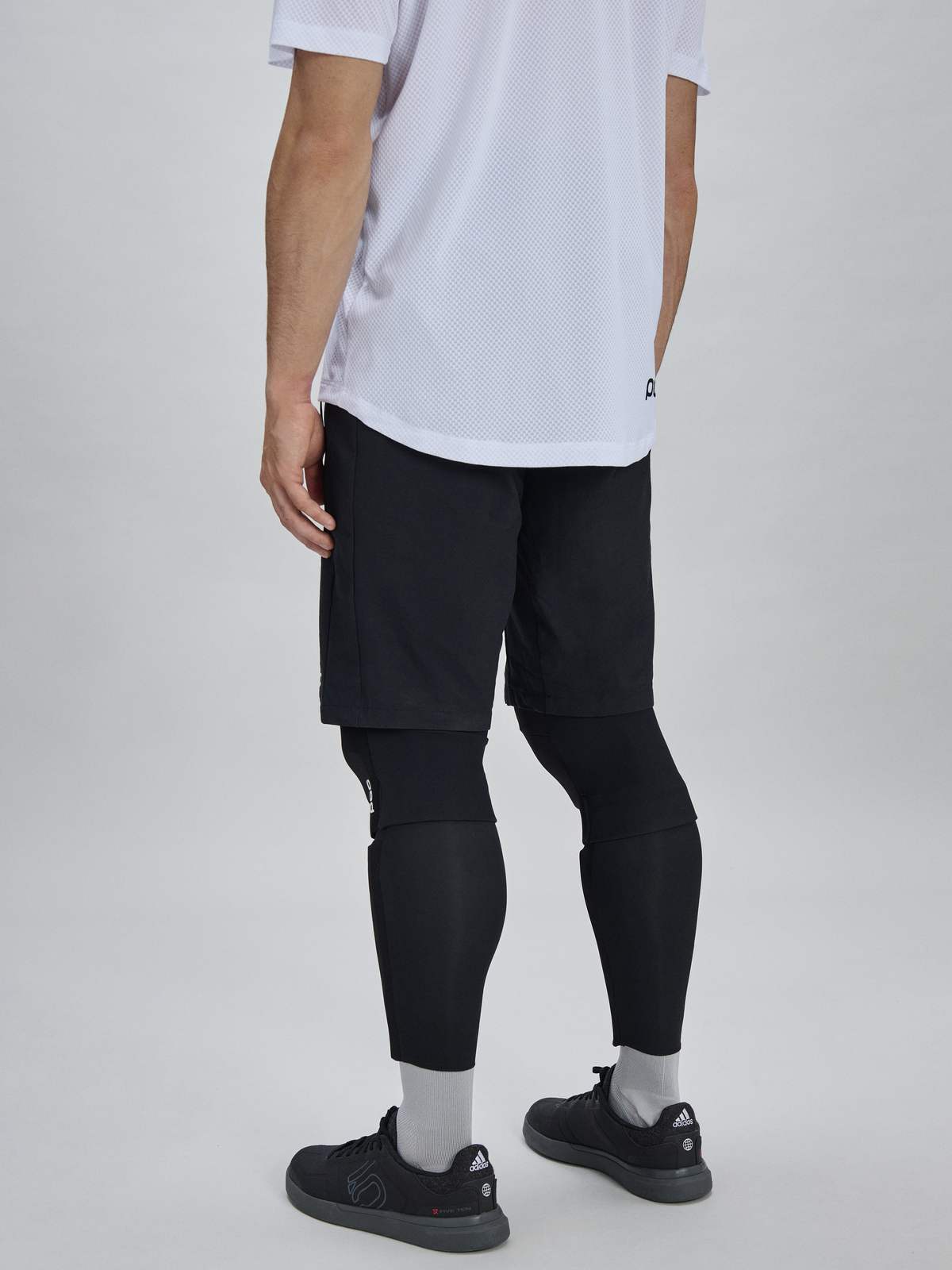 Spodenki rowerowe POC M's Motion Shorts - Ur. Black