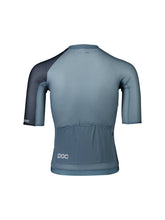 Załaduj obraz do przeglądarki galerii, Koszulka rowerowa POC M's AIR Jersey - Calcite Blue/Turmaline Navy
