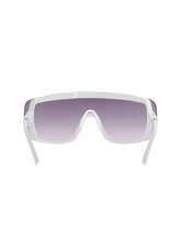 Załaduj obraz do przeglądarki galerii, Okulary rowerowe POC Devour Mid - Hydrogen White/Clarity Road/Sunny Silver
