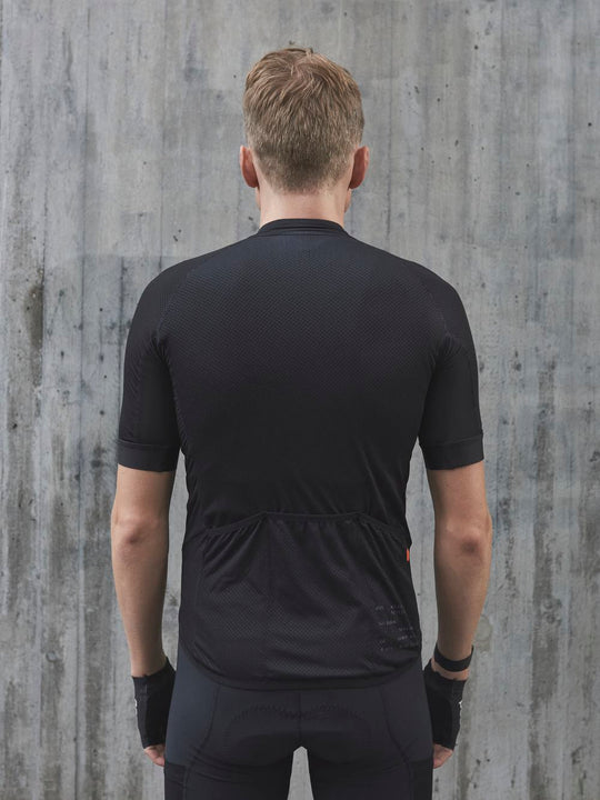 Załaduj obraz do przeglądarki galerii, Koszulka rowerowa POC M&#39;s ESSENTIAL ROAD LOGO Jersey - Ur. Black
