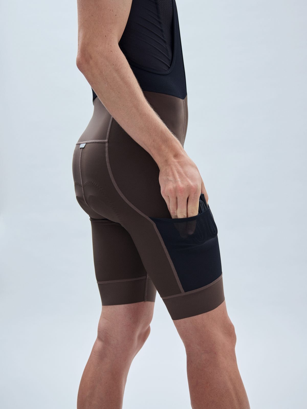 Spodenki rowerowe POC Rove Cargo VPDs Bib Shorts - Axinite Brown