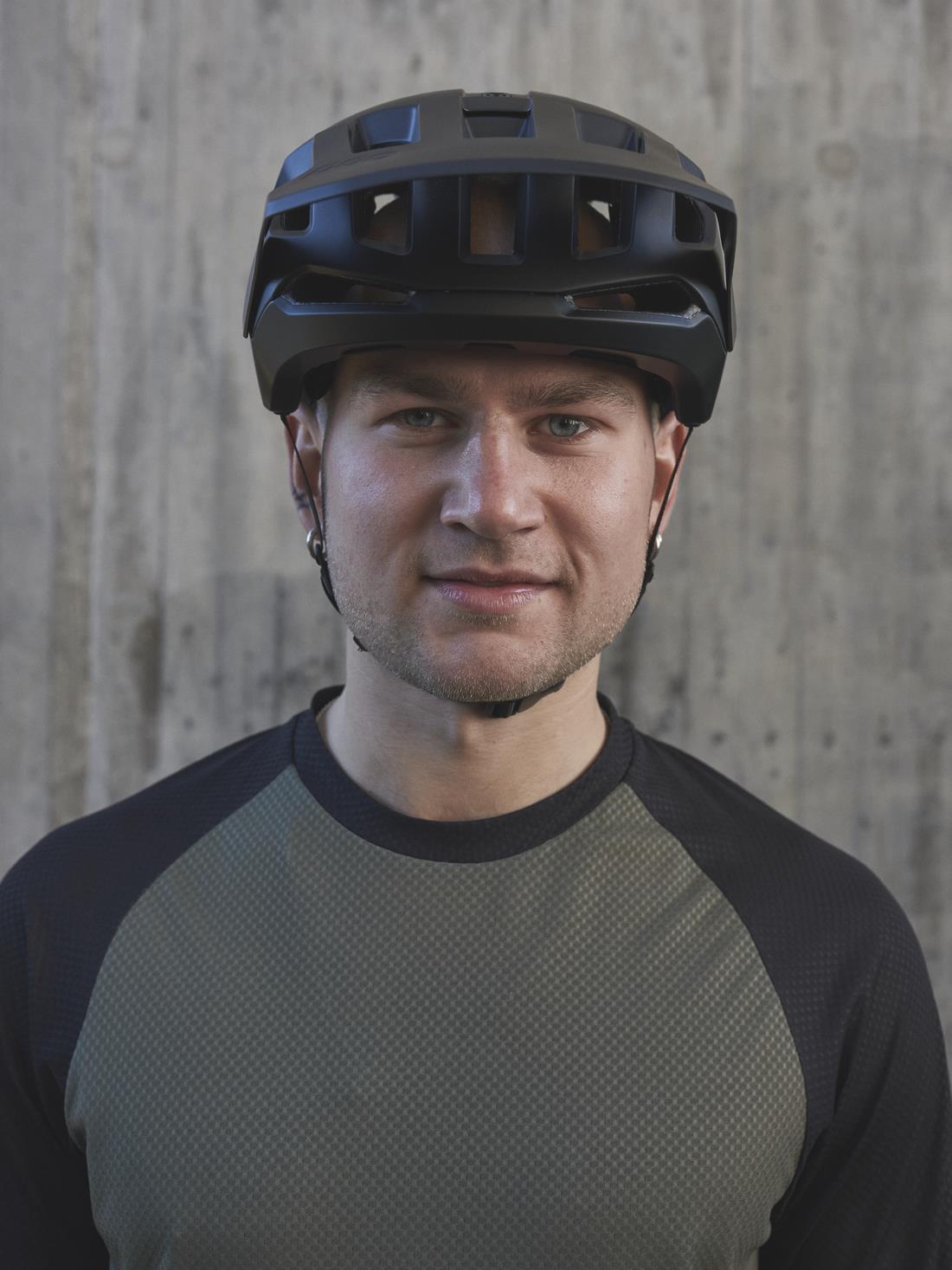Kask rowerowy POC KORTAL - Ur. Black/Epid. Green Metallic/Matt - poc warszawa