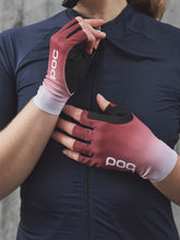 Załaduj obraz do przeglądarki galerii, Rękawice rowerowe POC DEFT Short Glove - Gradient Garnet Red